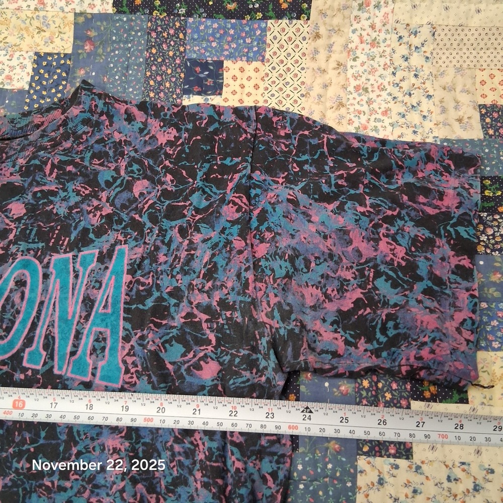 VTG 1992 Barcelona T Shirt One Size Splatter Graphic All Over Rare Batik Street - Picture 10 of 11
